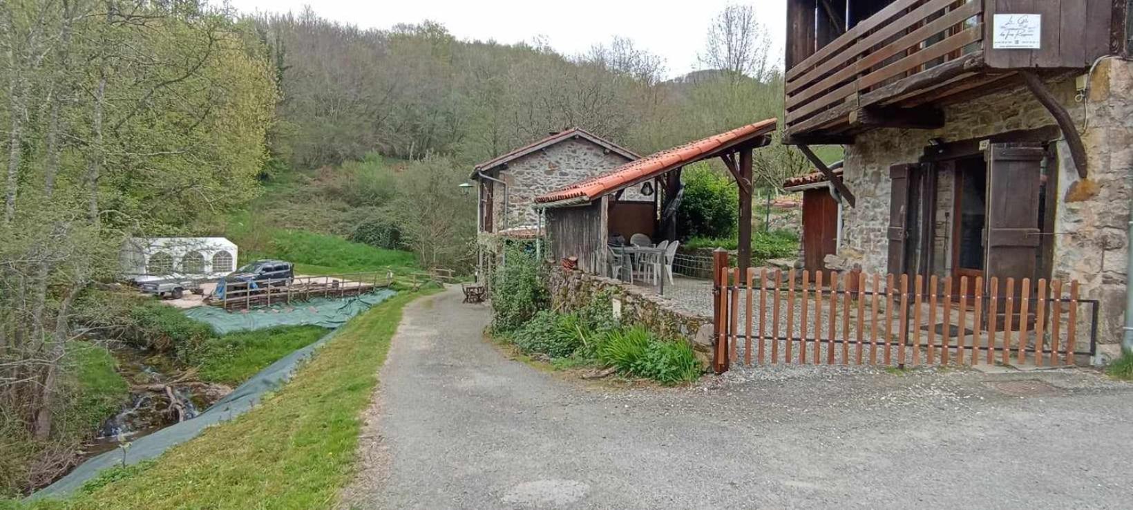 Le Gite Des Trois Ruisseaux Fougaron Exterior photo